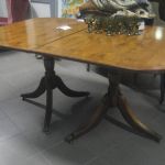 508 6207 DINING TABLE